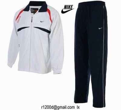 ensemble jogging nike gris