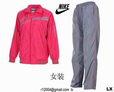 survetement velours femme nike