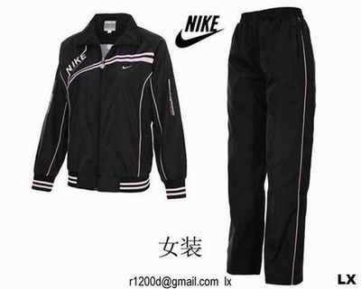 survetement velours femme nike